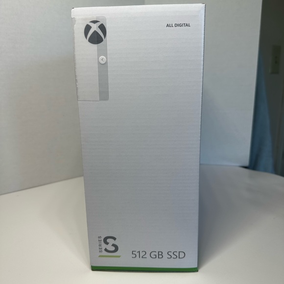 xbox series s - Picture 3 of 3